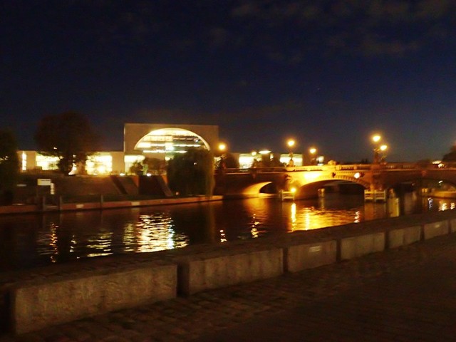 PA244492 Looking-across-Spree-to-German-Chancellery-building-at-night