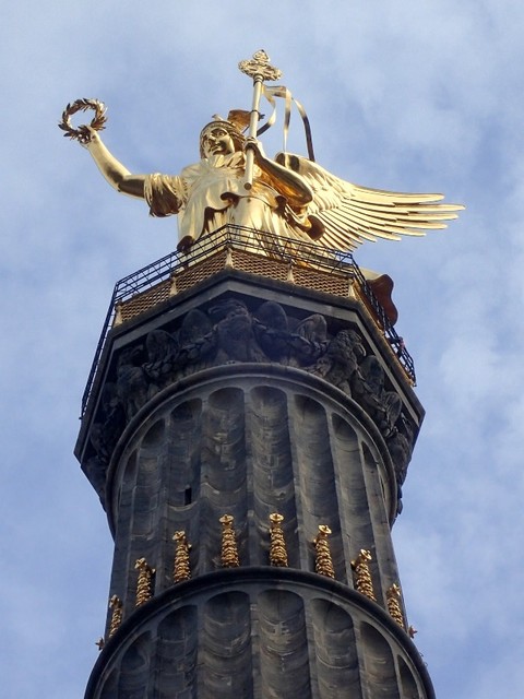 PA264527 Top-of-Siegessaeule-column-in-Tiergarten-park