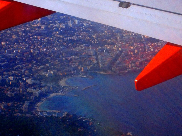 CIMG4953 FlighttoNice-over-Antibes