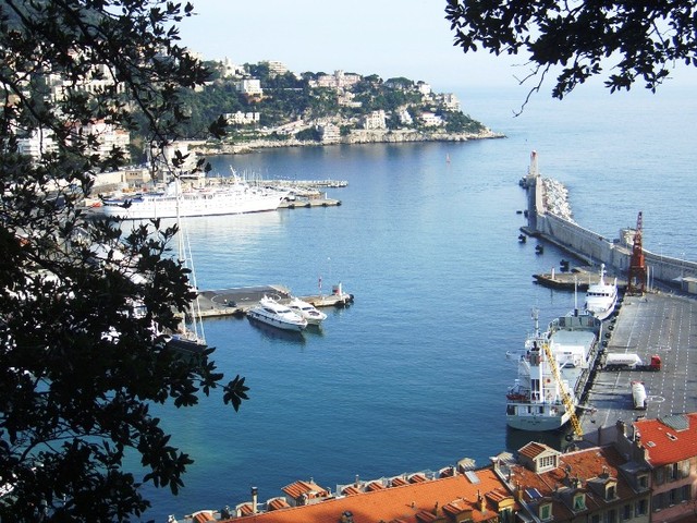 CIMG4968 Entrance-to-Nice-harbour-from-ChateauHill