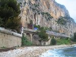 IMG 7323 Train-passing-Beaulieu-sur-Mer-beach