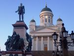 PA231542 Helsinki-cathedral AlexanderII-statue