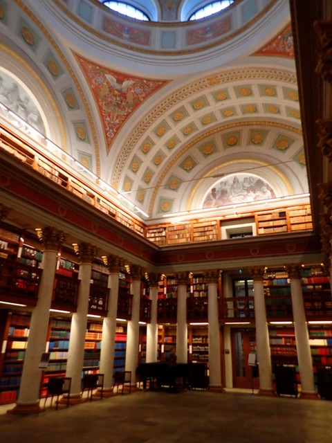 PA261588 Inside-Helsinki-library