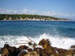 IMG 4084 From-near-Plage-de-la-Garoupe-towards-lighthouse,Cap-d'Antibes