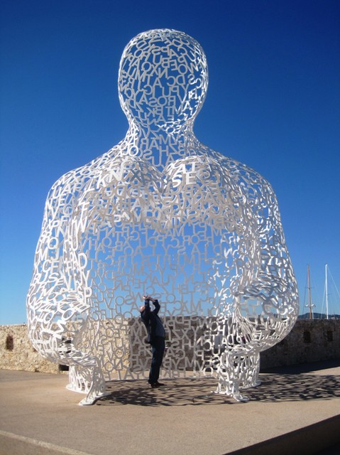 IMG 4186 Jaume-Plensa's-statue-'Nomade'-Antibes